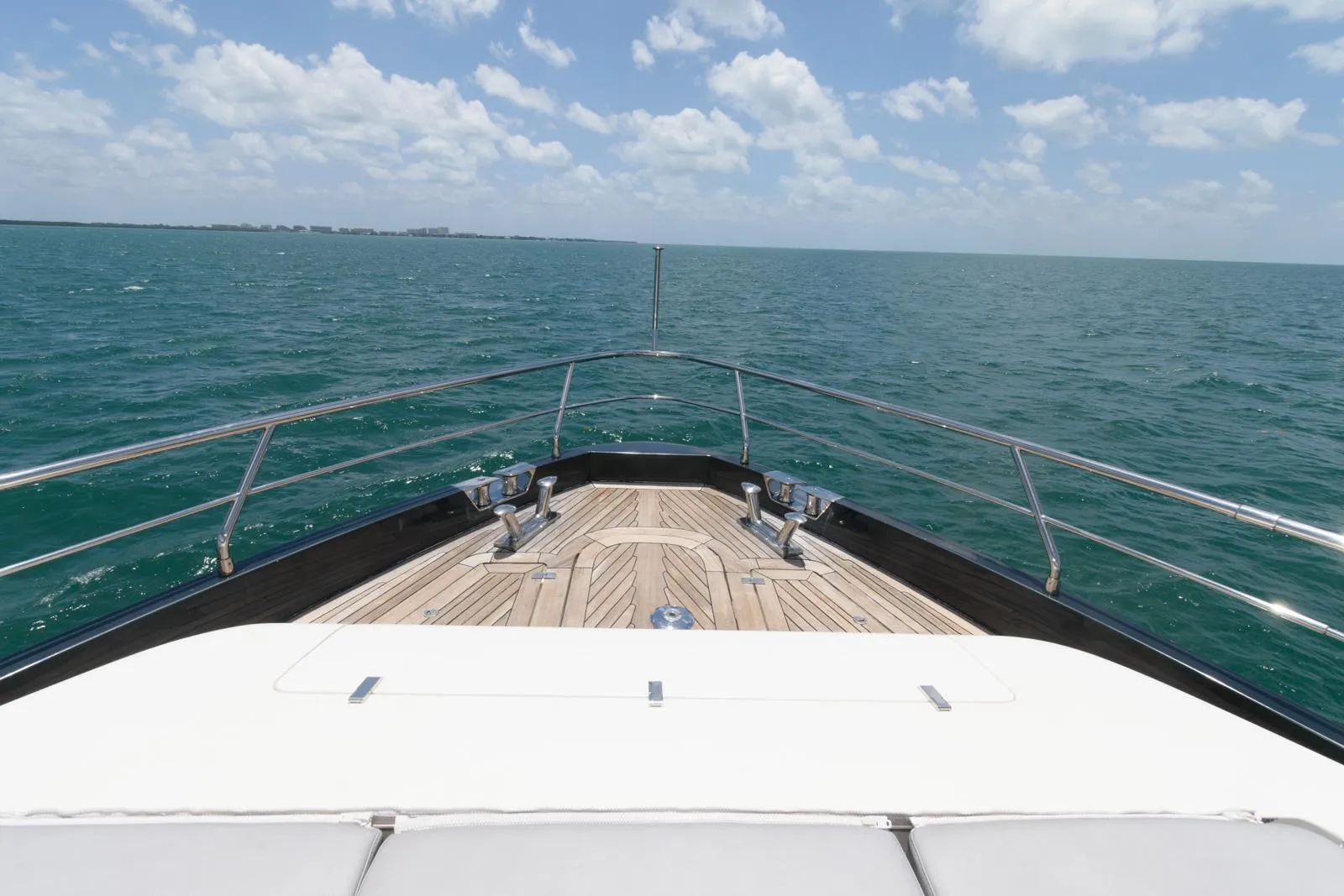 2013 Azimut Yachts 84 Flybridge – photo 22