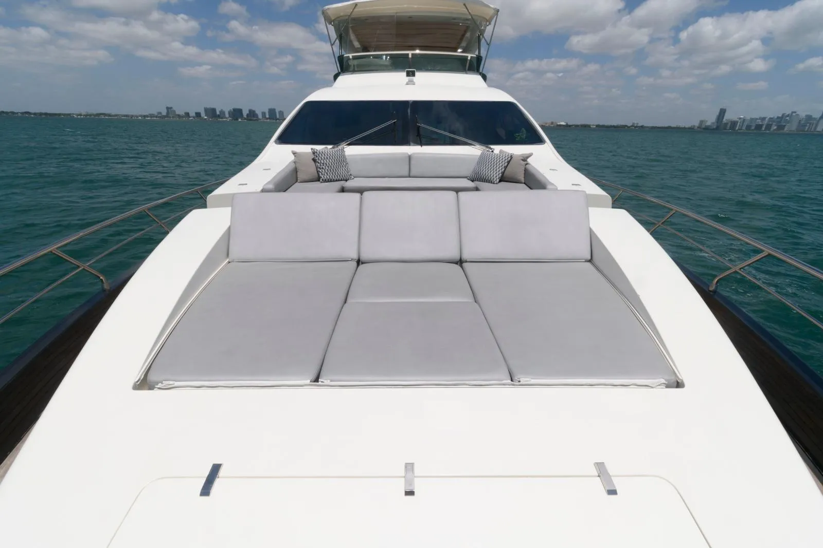 2013 Azimut Yachts 84 Flybridge – photo 4