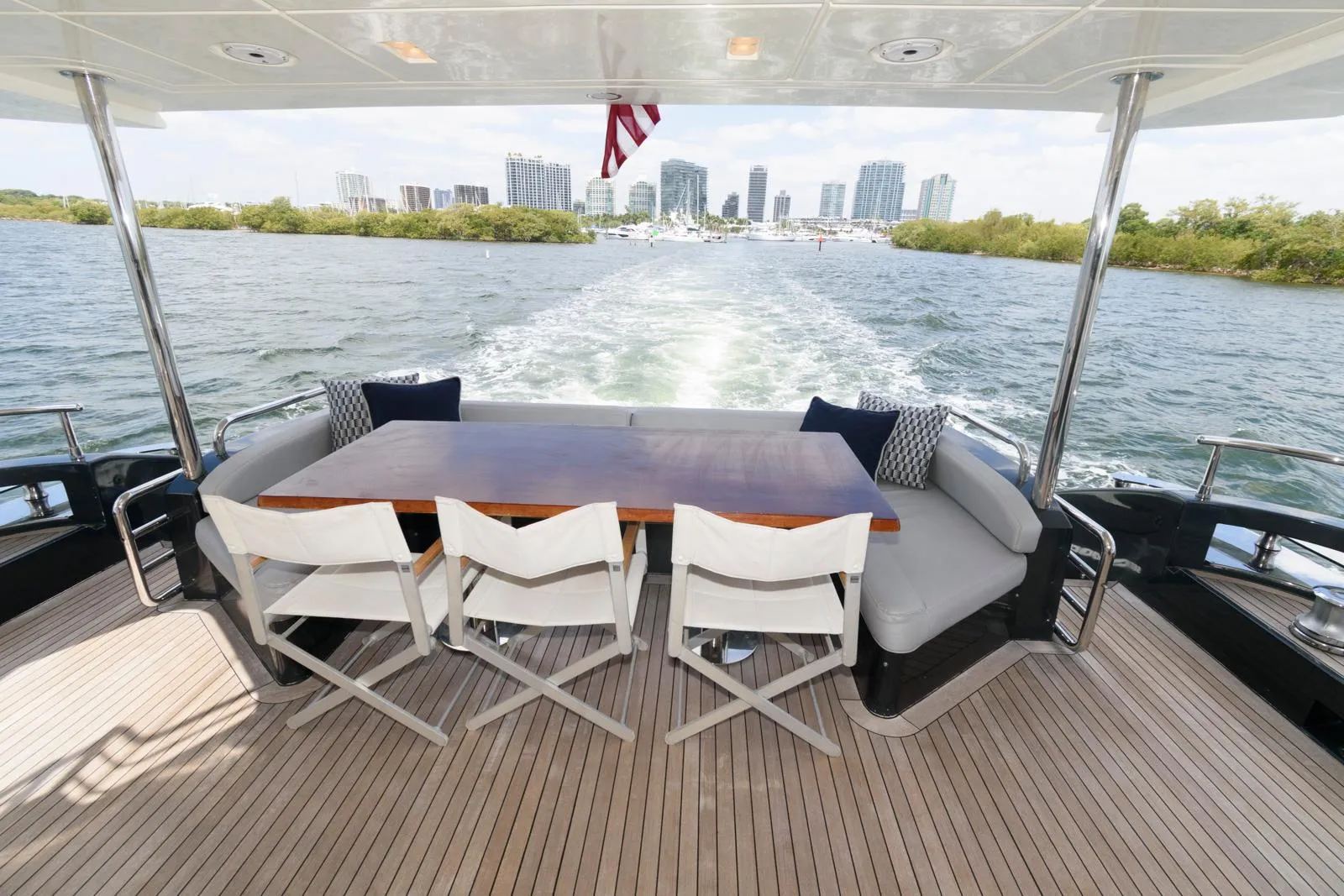 2013 Azimut Yachts 84 Flybridge – photo 26