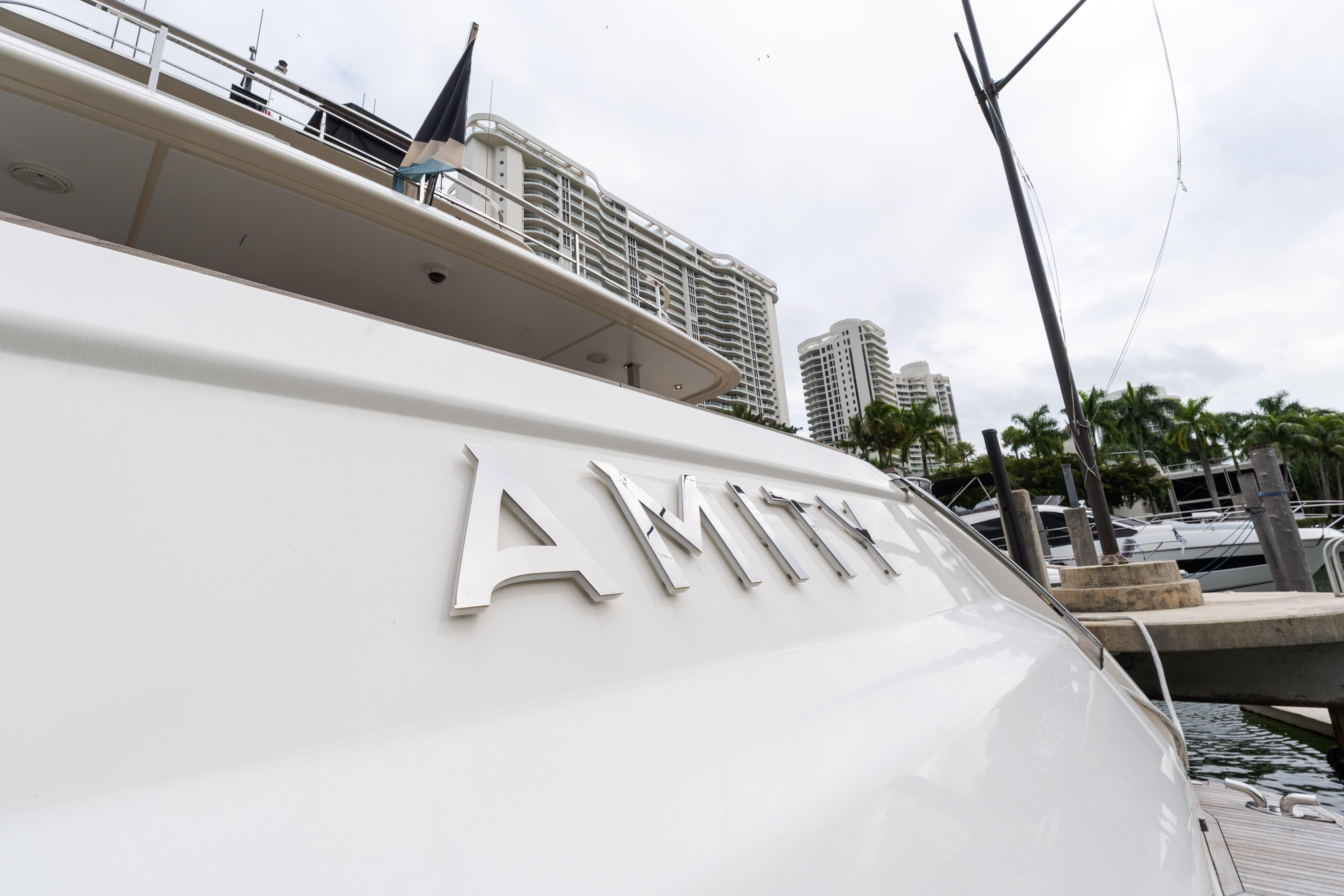 2018 Custom Line Navetta 33 – photo 3