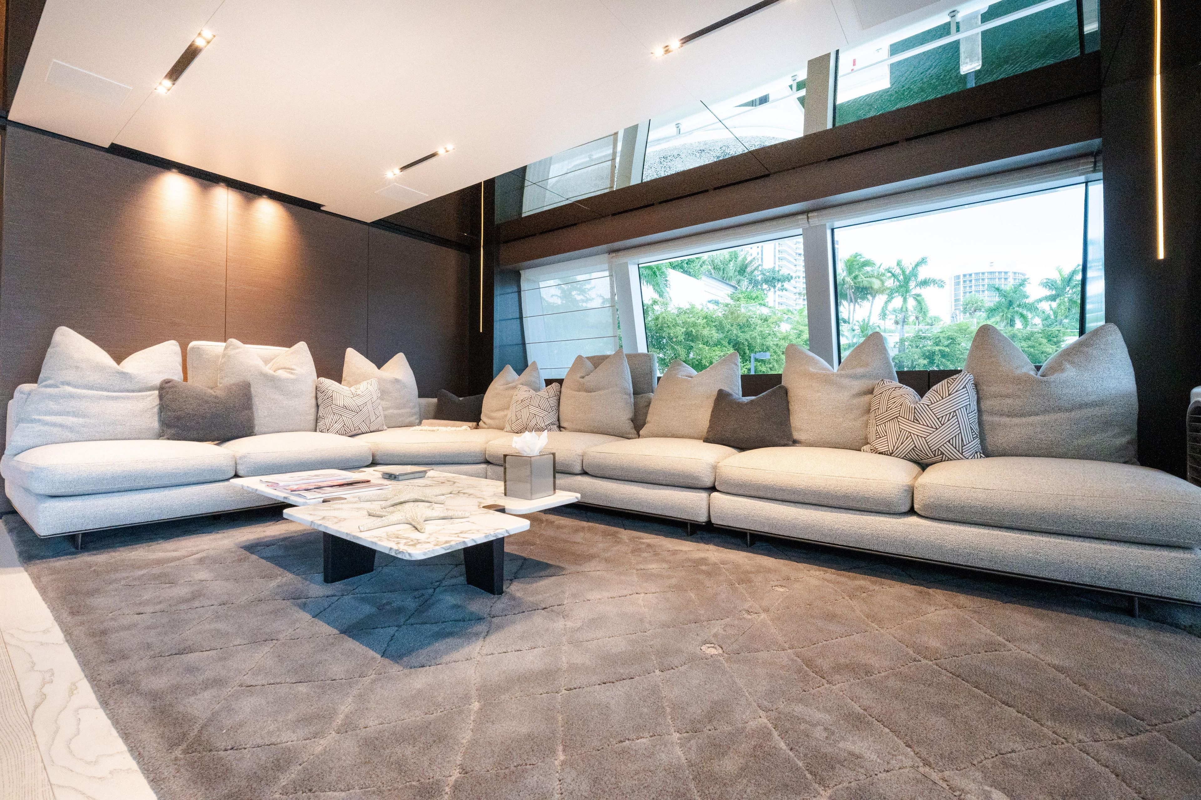 2018 Custom Line Navetta 33 – photo 58