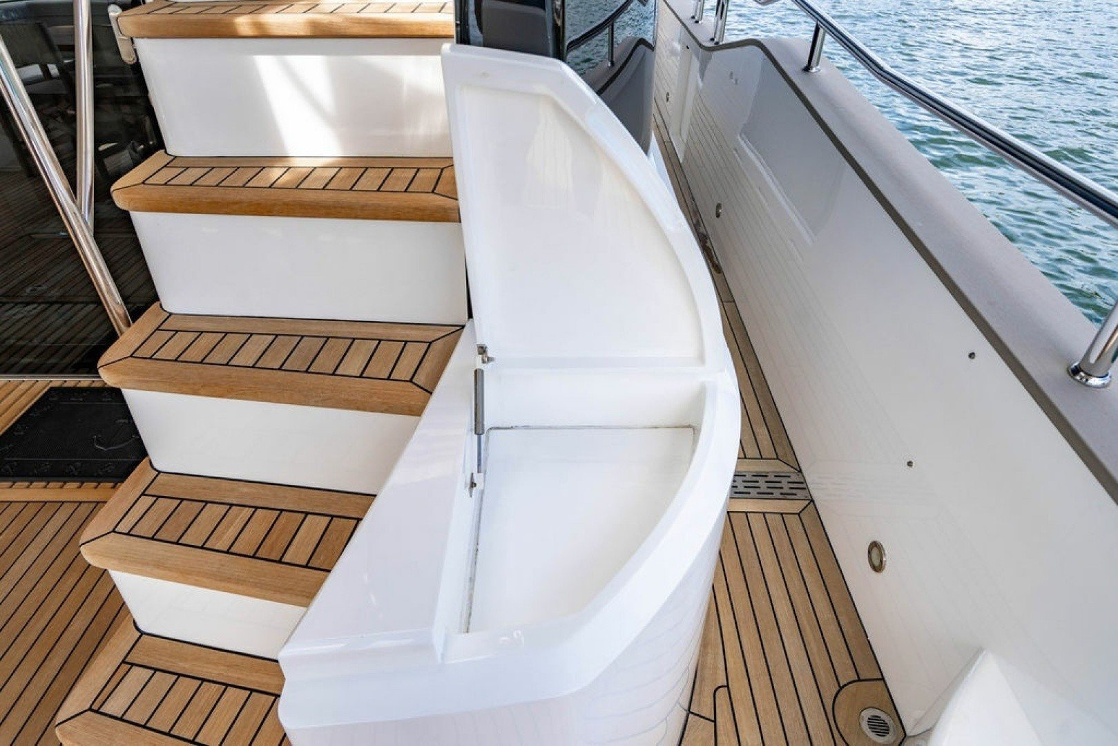 Sunseeker 95 Yacht – photo 12