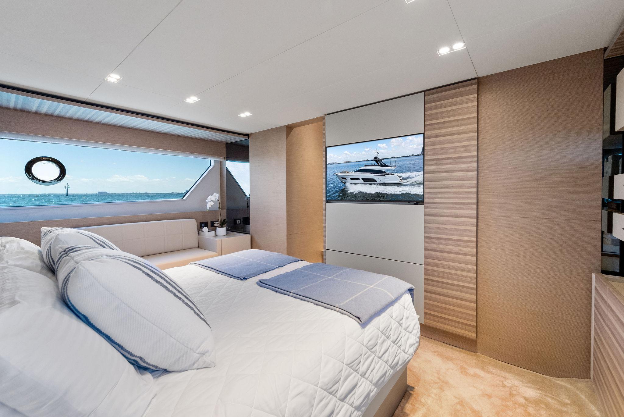 2023 Ferretti Yachts 670 – photo 25