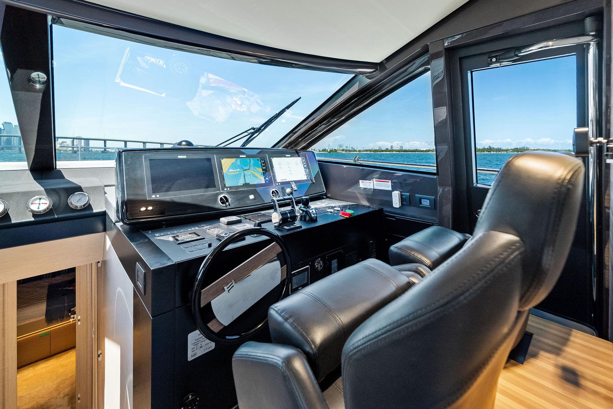 2023 Ferretti Yachts 670 – photo 33