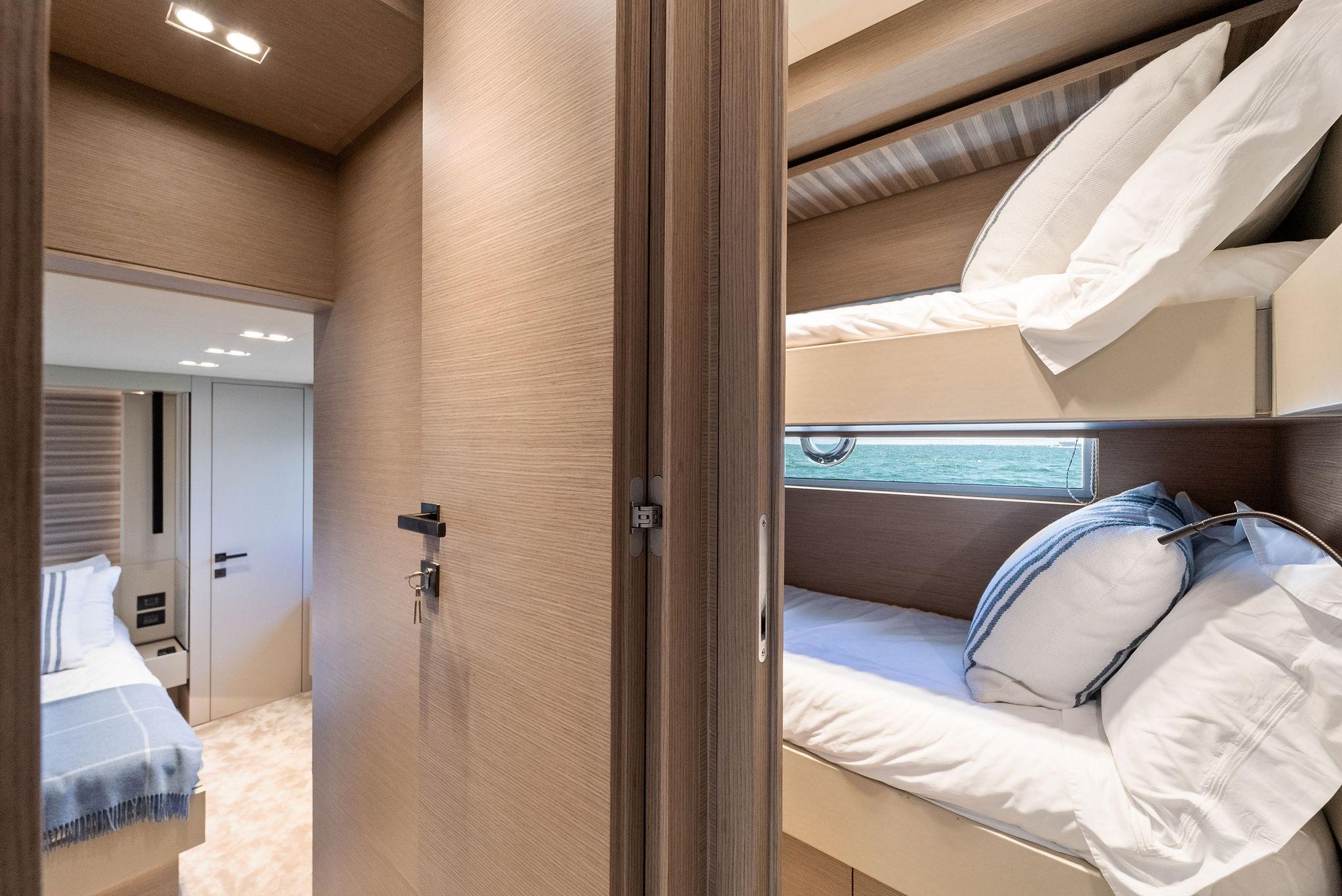 2023 Ferretti Yachts 670 – photo 40