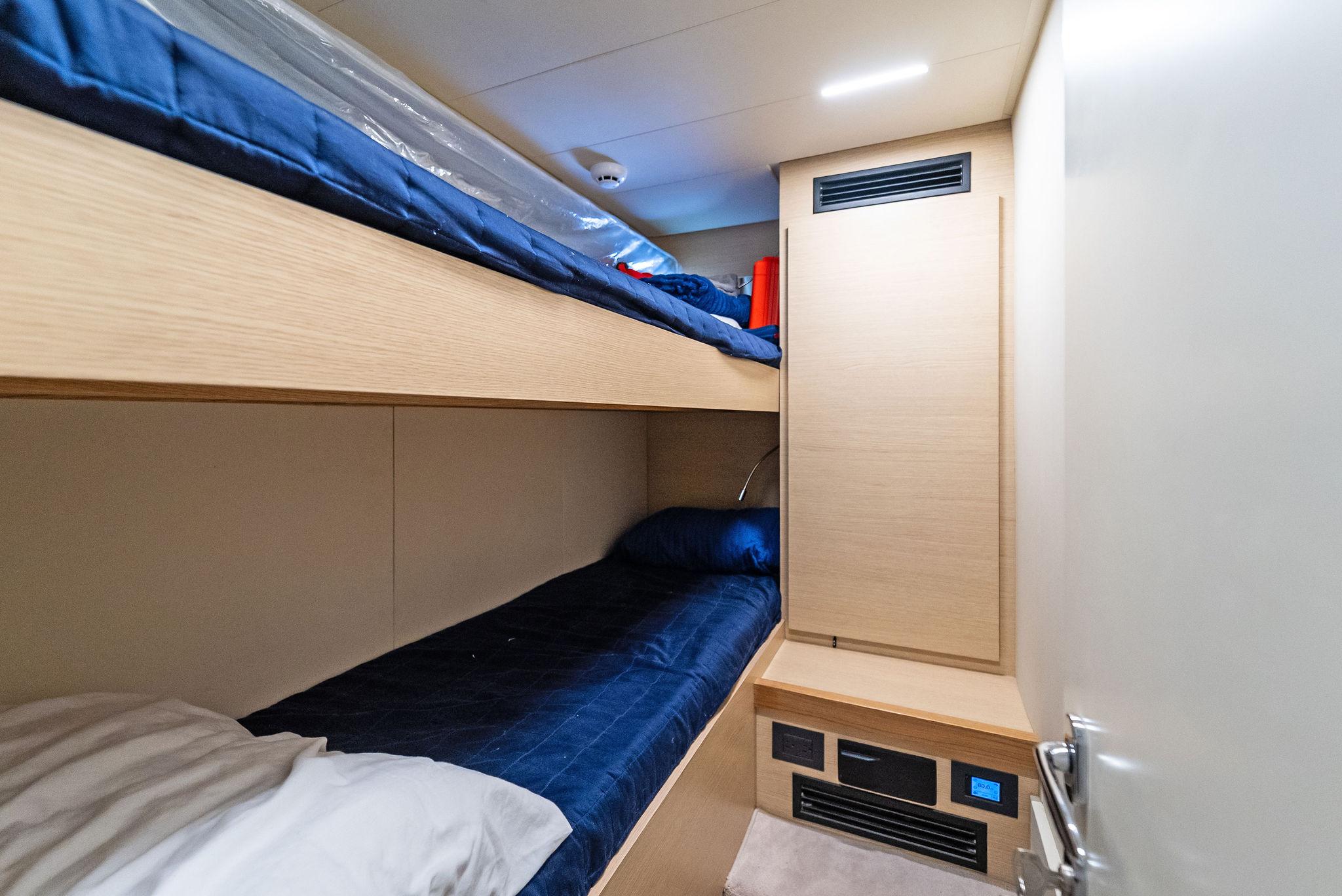 2023 Ferretti Yachts 670 – photo 41