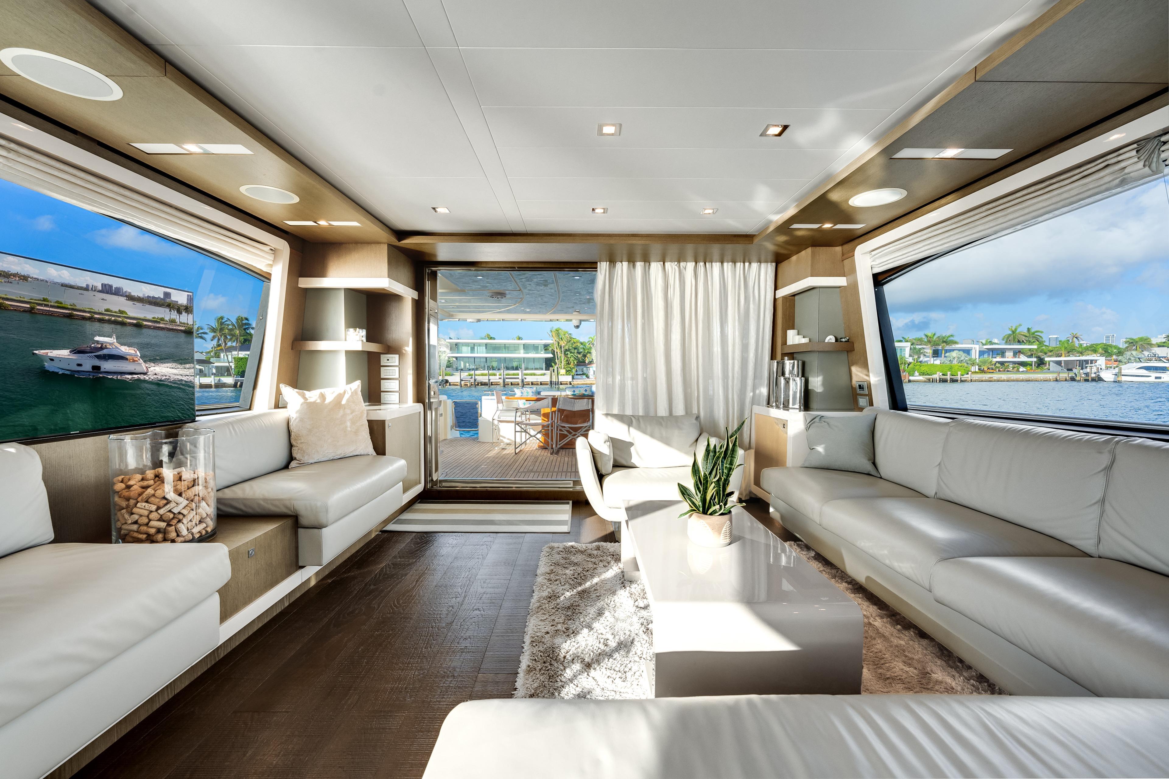 2014 Ferretti 870 – photo 2