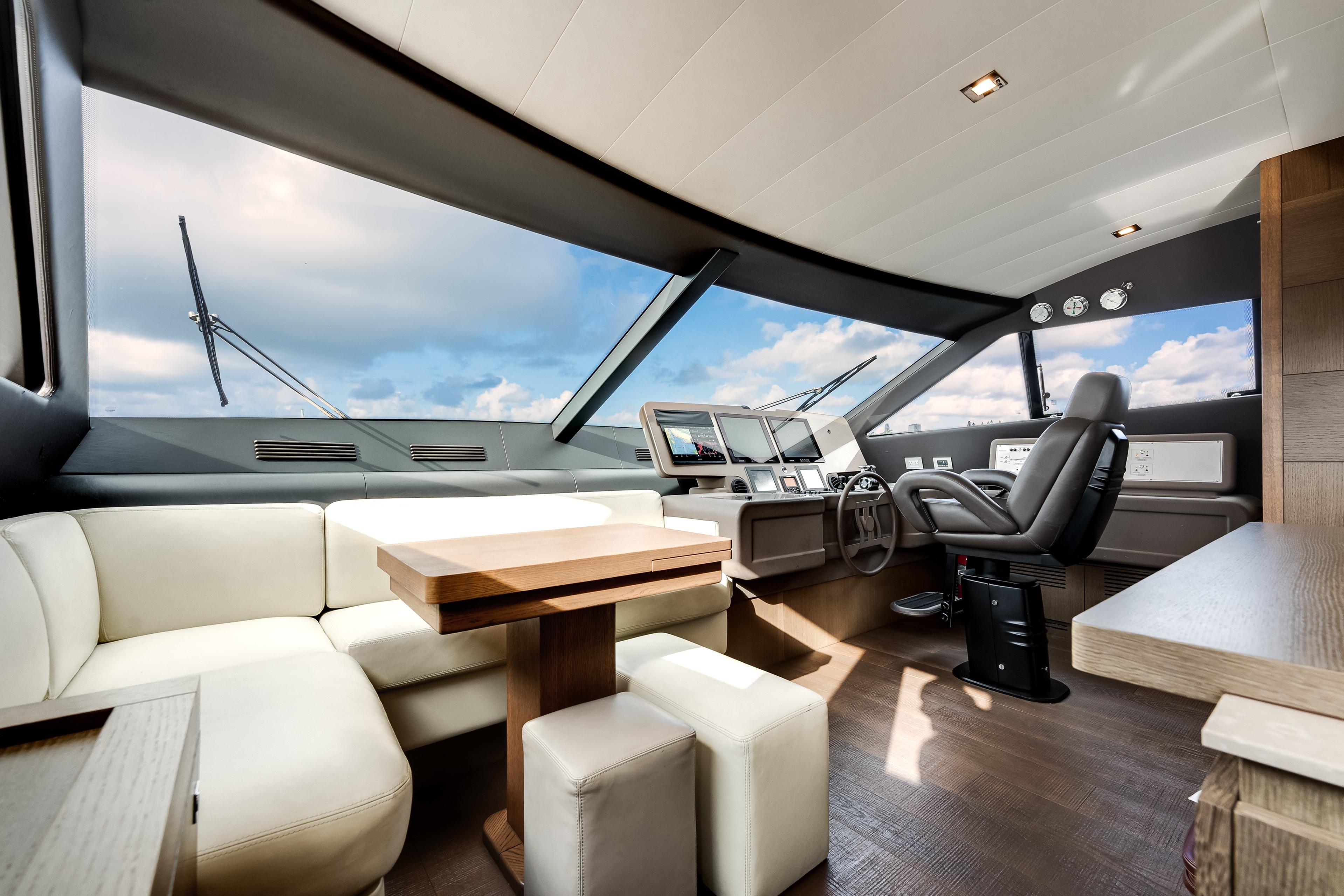 2014 Ferretti 870 – photo 21