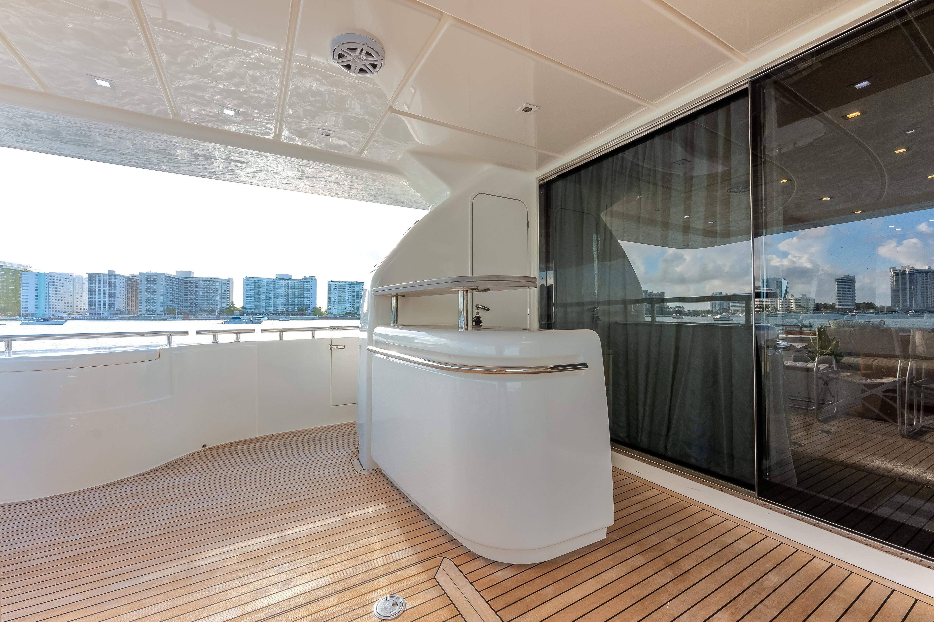 2014 Ferretti 870 – photo 43