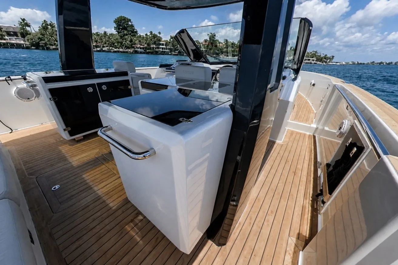 2017 Fjord 48 Open – photo 10