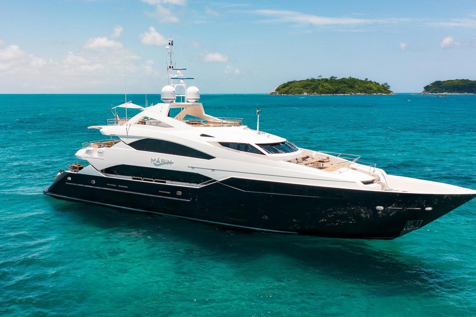 2014 Sunseeker 131 for sale in FLL – exterior view