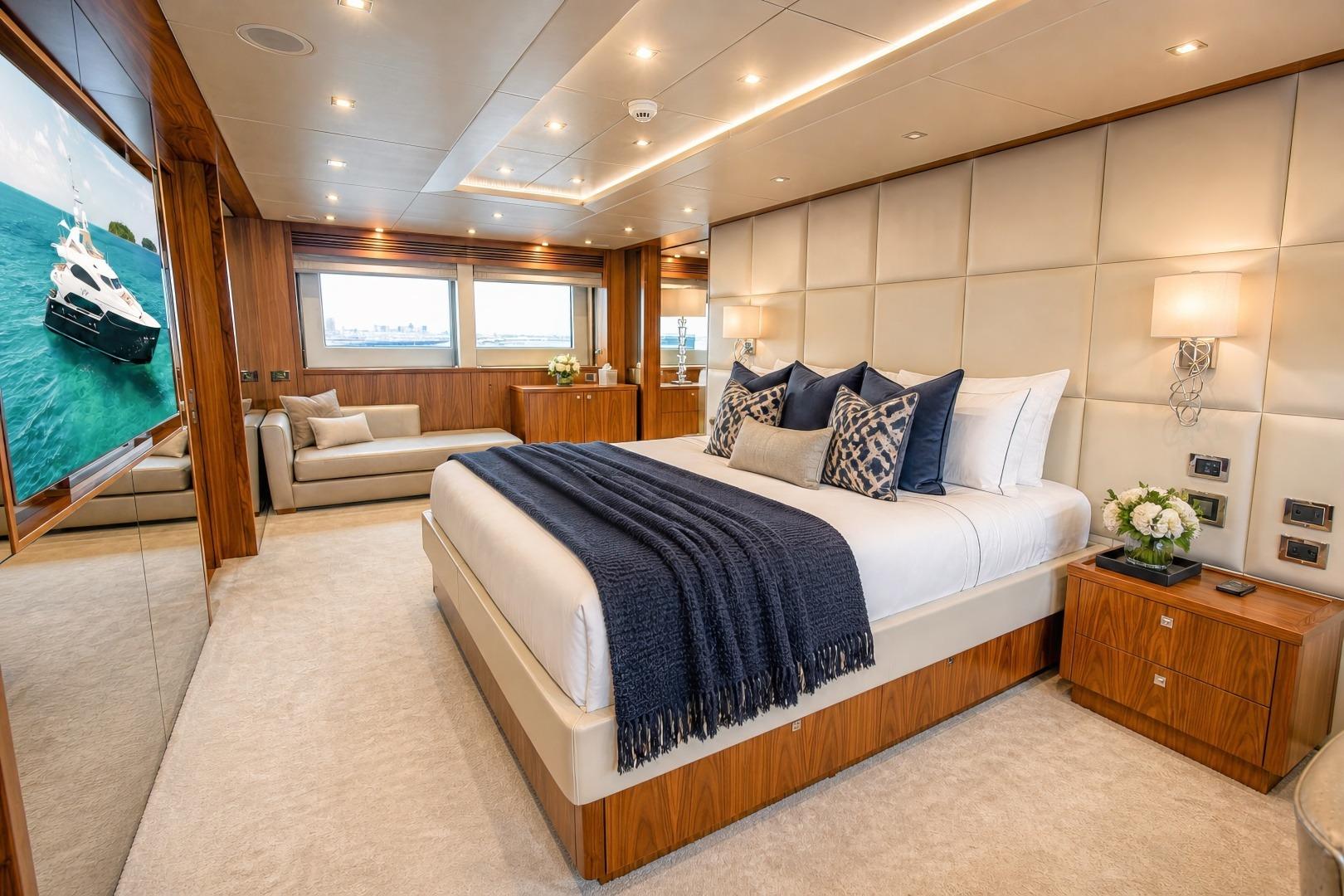 2014 Sunseeker 131 – photo 13