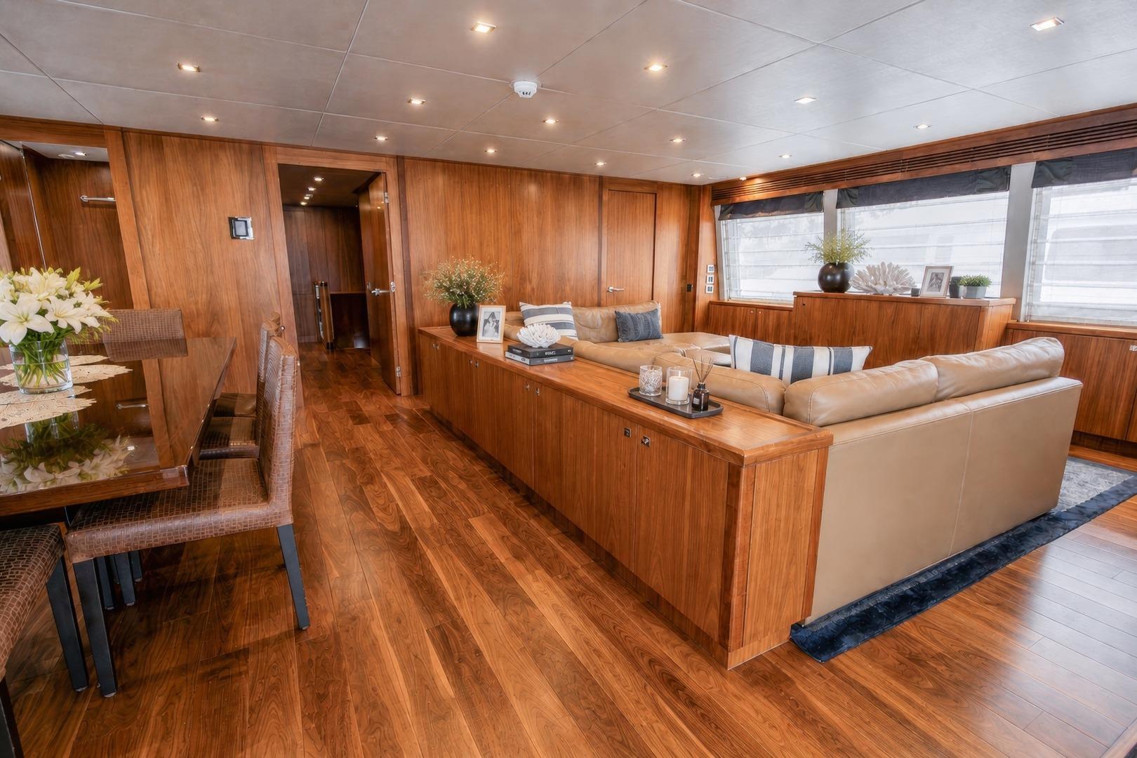2014 Sunseeker 131 – photo 28