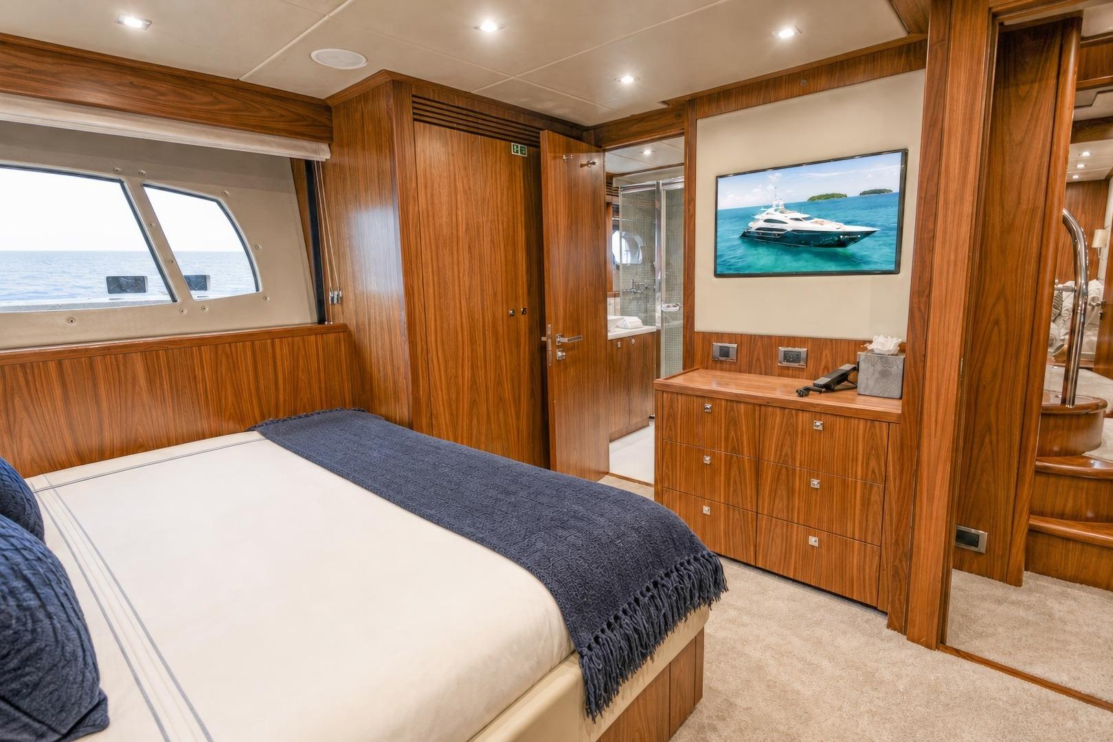 2014 Sunseeker 131 – photo 31