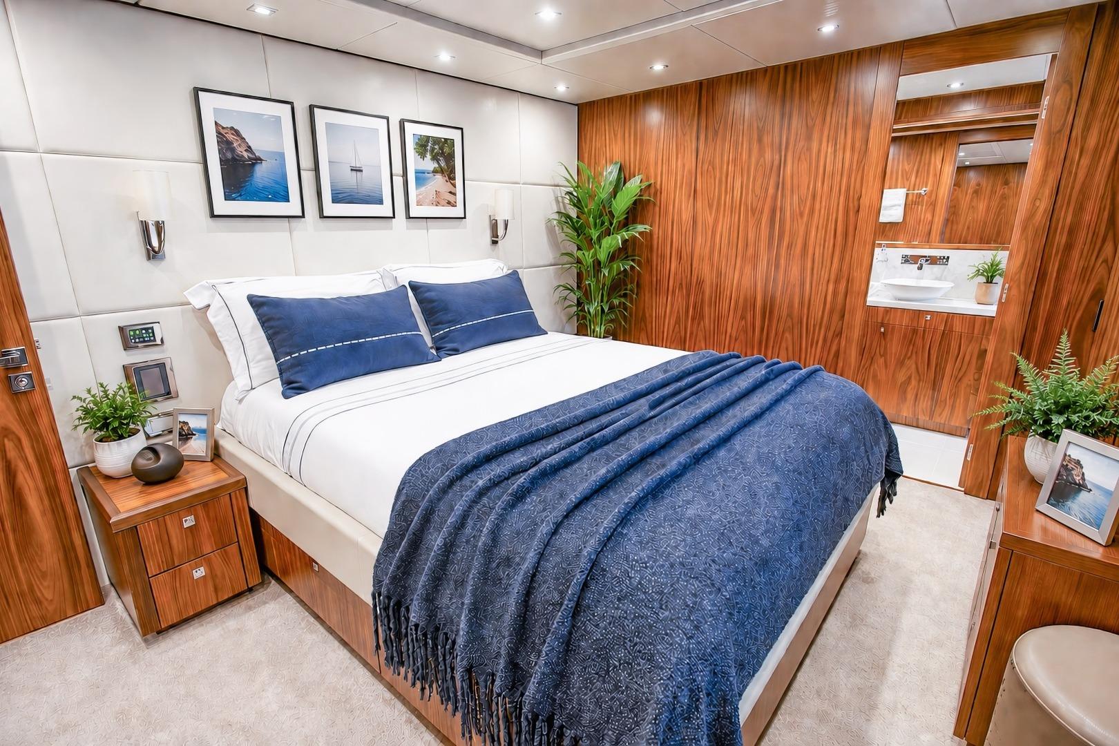 2014 Sunseeker 131 – photo 34