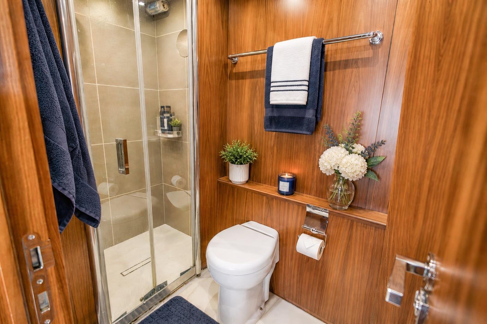 2014 Sunseeker 131 – photo 45