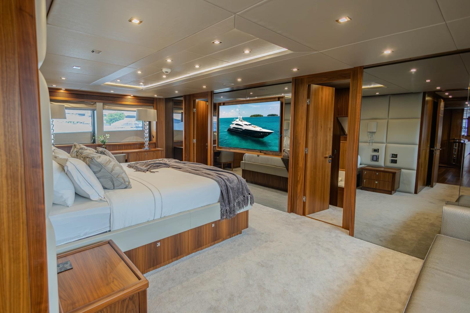 2014 Sunseeker 131 – photo 53