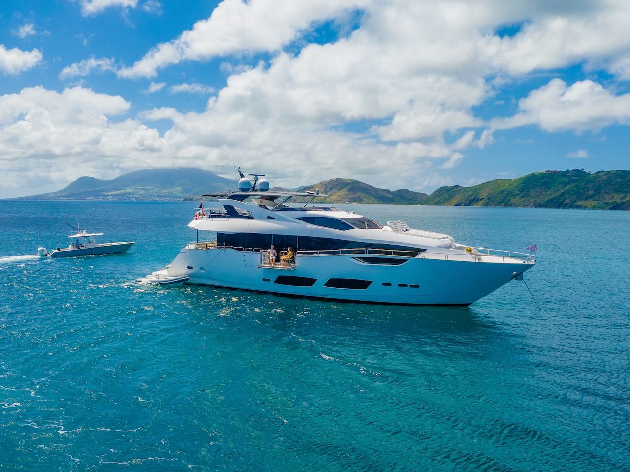 2024 Sunseeker 95 Yacht – photo 3