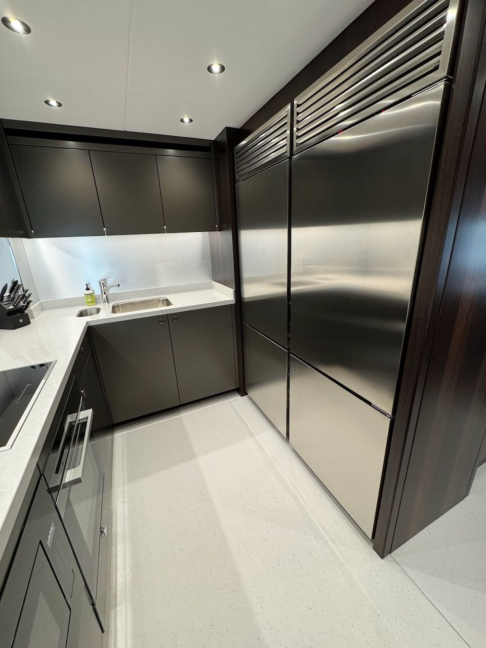 2024 Sunseeker 95 Yacht – photo 13