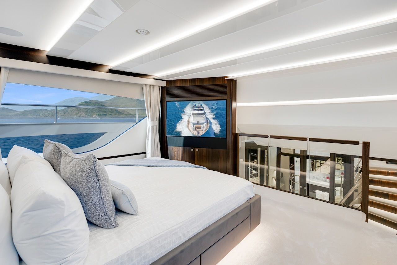 2024 Sunseeker 95 Yacht – photo 14