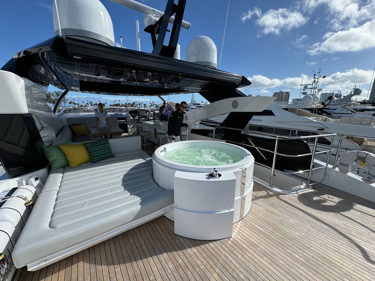 2024 Sunseeker 95 Yacht – photo 29
